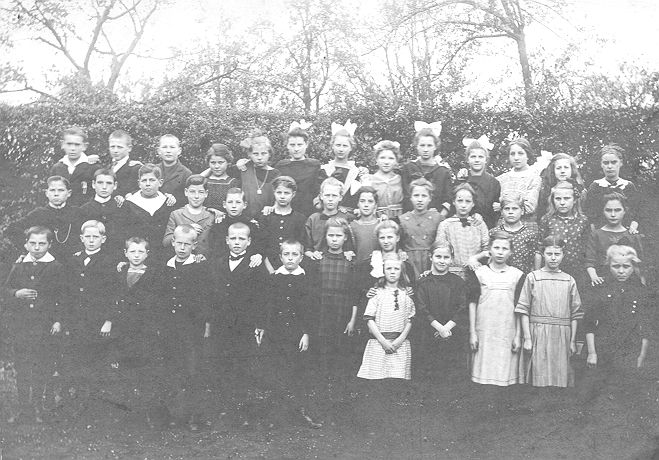 Volksschule Vorweiden, Klassenfoto ca. 1916